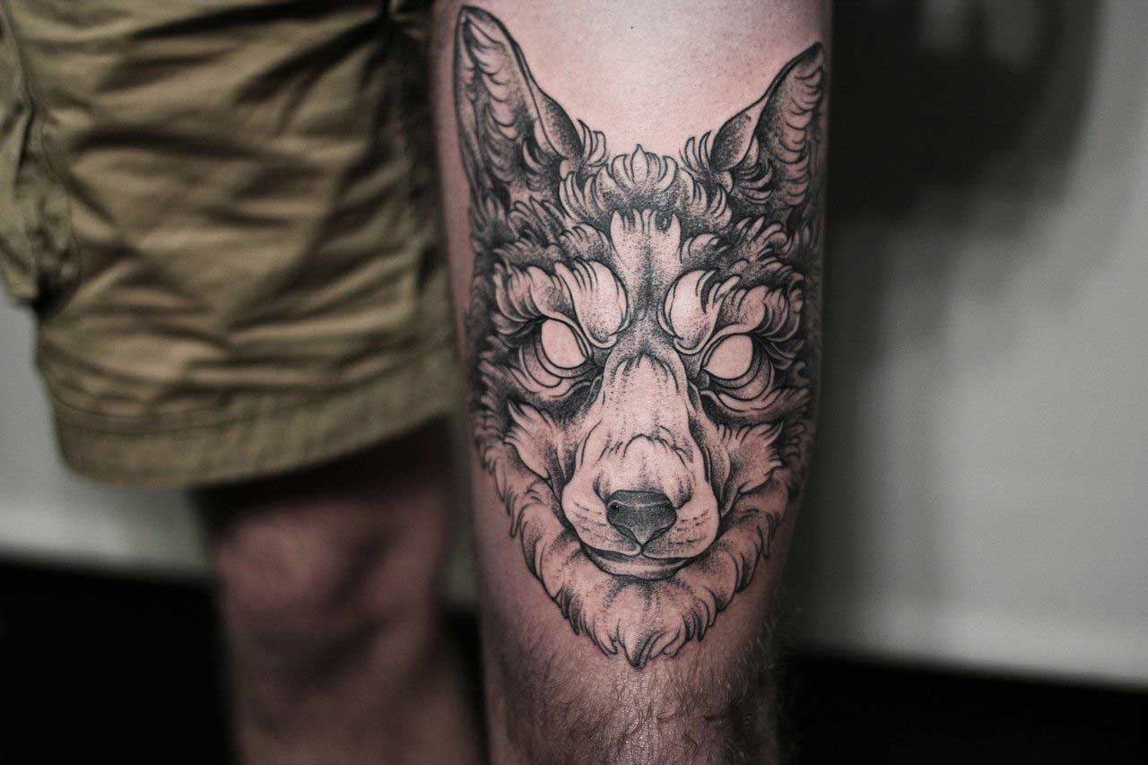 Что означает тату волка и в чем ее популярность 2 тату волка