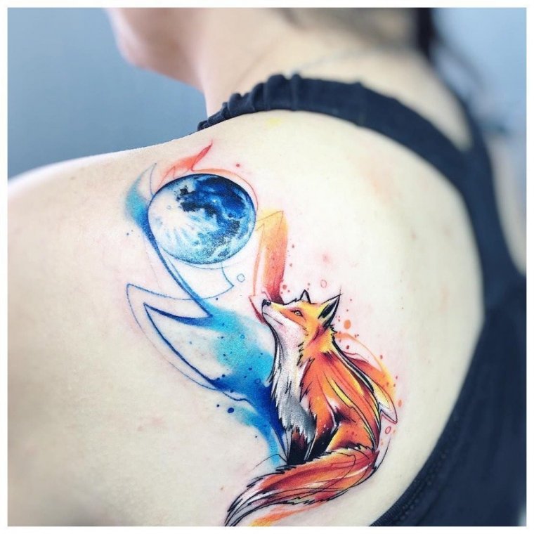 Татуировка в стиле акварель