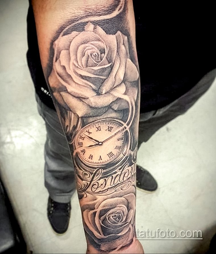 Тату на руке мужские часы и розы
