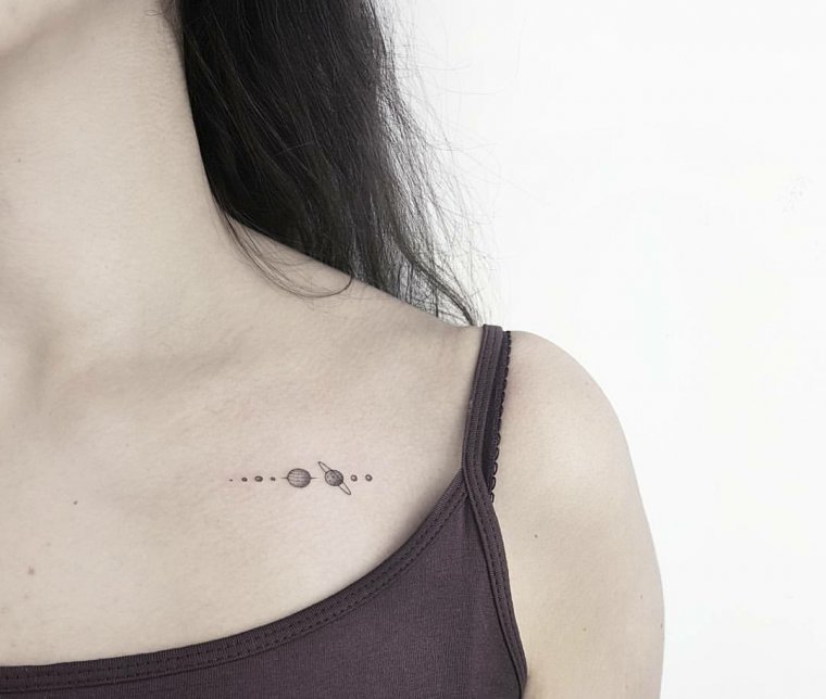 Татуировки на ключице для девушек Минимализм