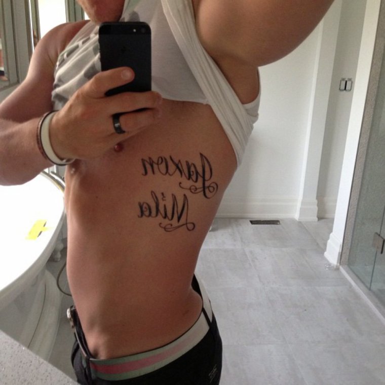 Татуировки с именем ребенка (35 фото) 15 Татуировки с именем ребенка (35 фото) 14 тату