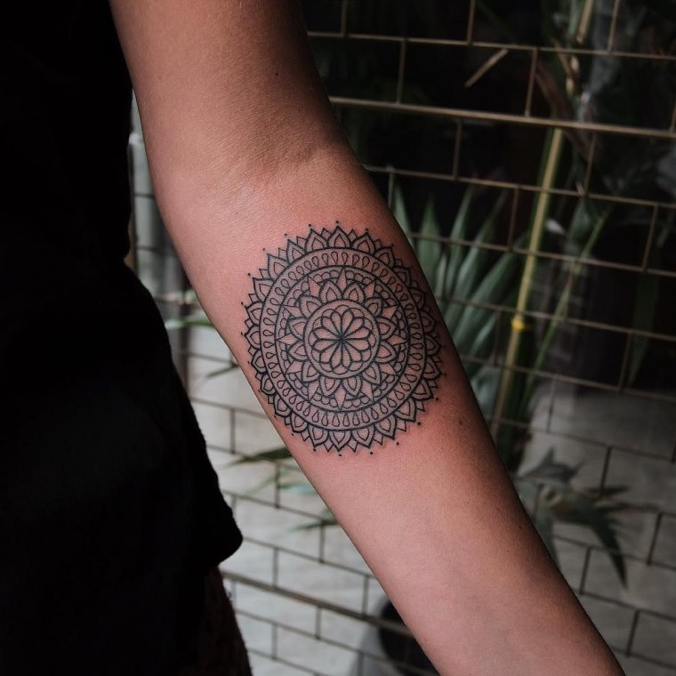 Мандала тату