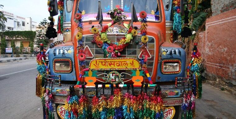 Индийские грузовики — немного экзотики (57 фото)