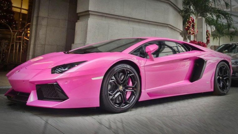 Машина Ламборджини авентадор розовая