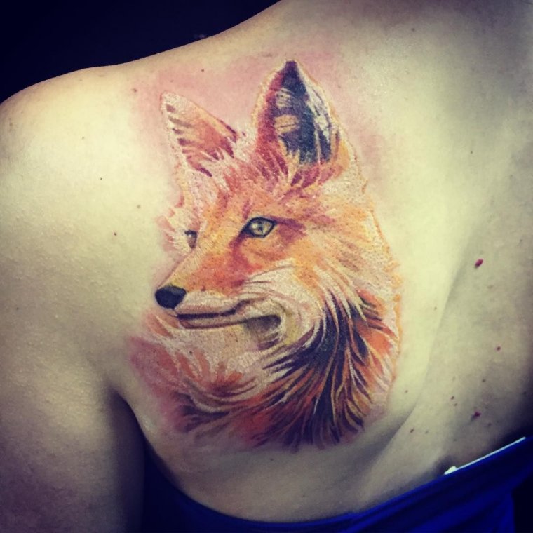 Тату лиса для девушек