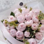 Белая пионовидная роза - подборка букетов (66 фото) 2 фото