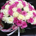 Букет из белых и розовых роз (67 фото) 15 гадание
