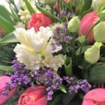 Чарівні весняні букети квітів (70 фото) 31 листівки