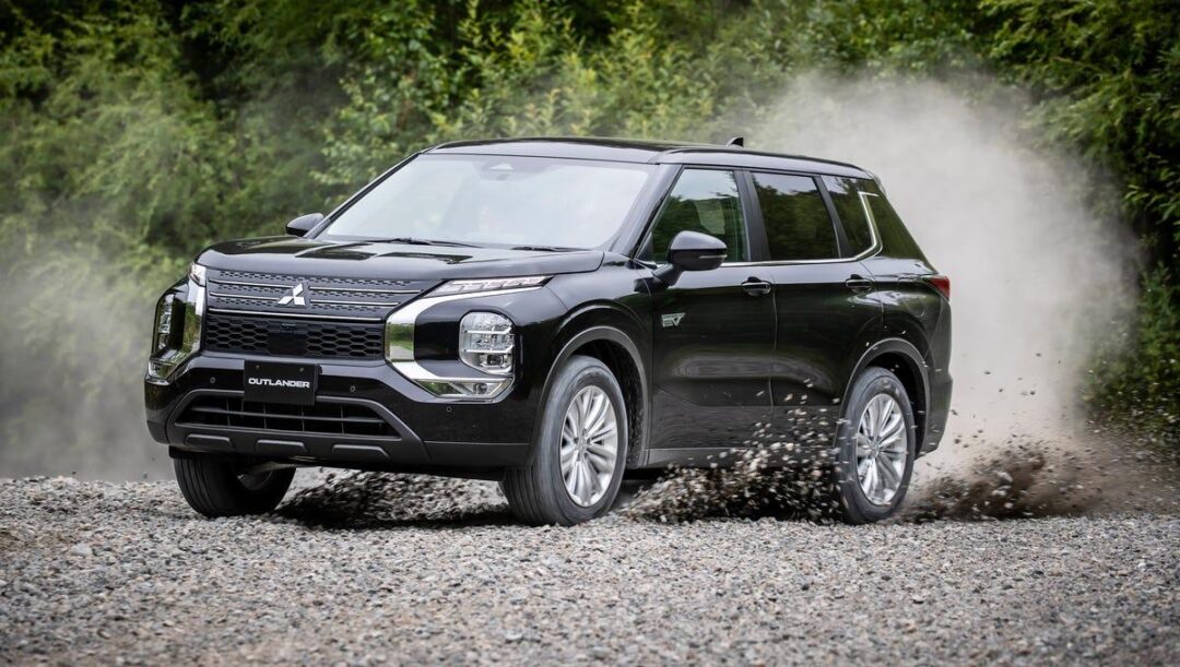 Новий Mitsubishi Outlander – авто, що поєднує всі інновації Mitsubishi Motors 6