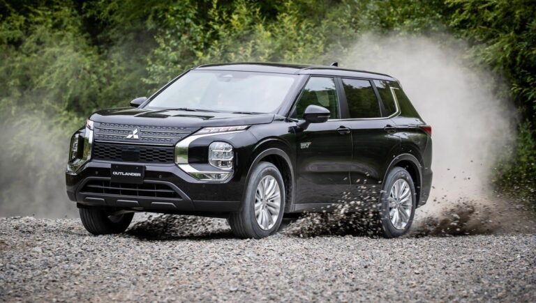 Новий Mitsubishi Outlander – авто, що поєднує всі інновації Mitsubishi Motors 14