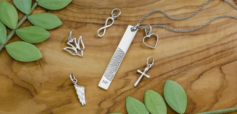 Эстетика талисманов: почему мы верим в украшения со смыслом