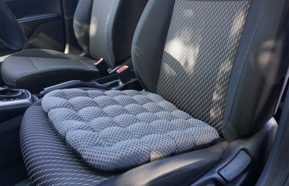 Подушка на сиденье авто: комфорт в дороге и правильный выбор